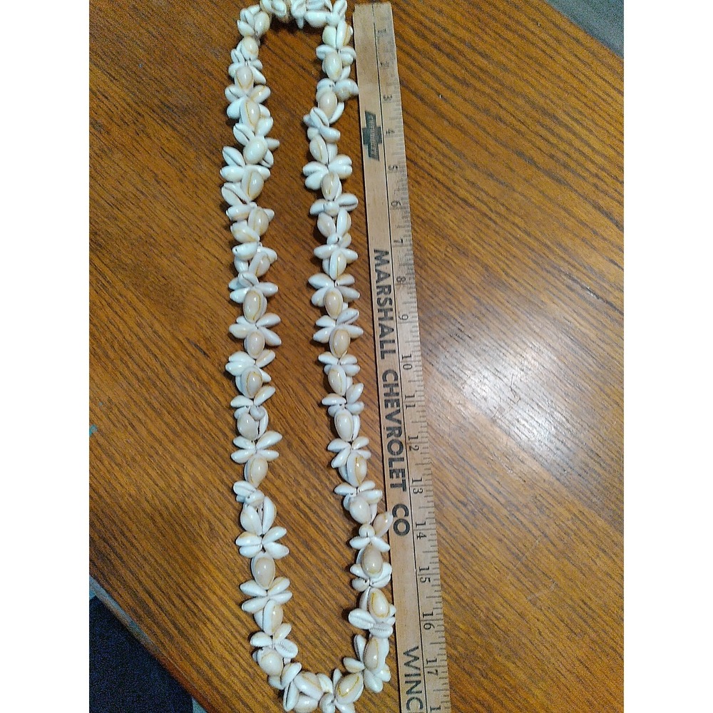 Vintage Sea Shell Necklace Made In Philippines Paper Tag